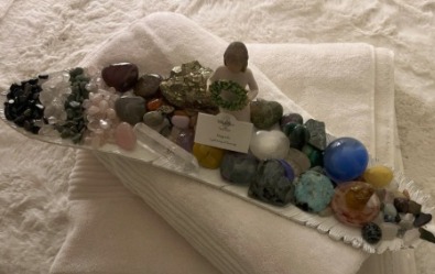 Ria's Sanctuary, Crystal therapy
